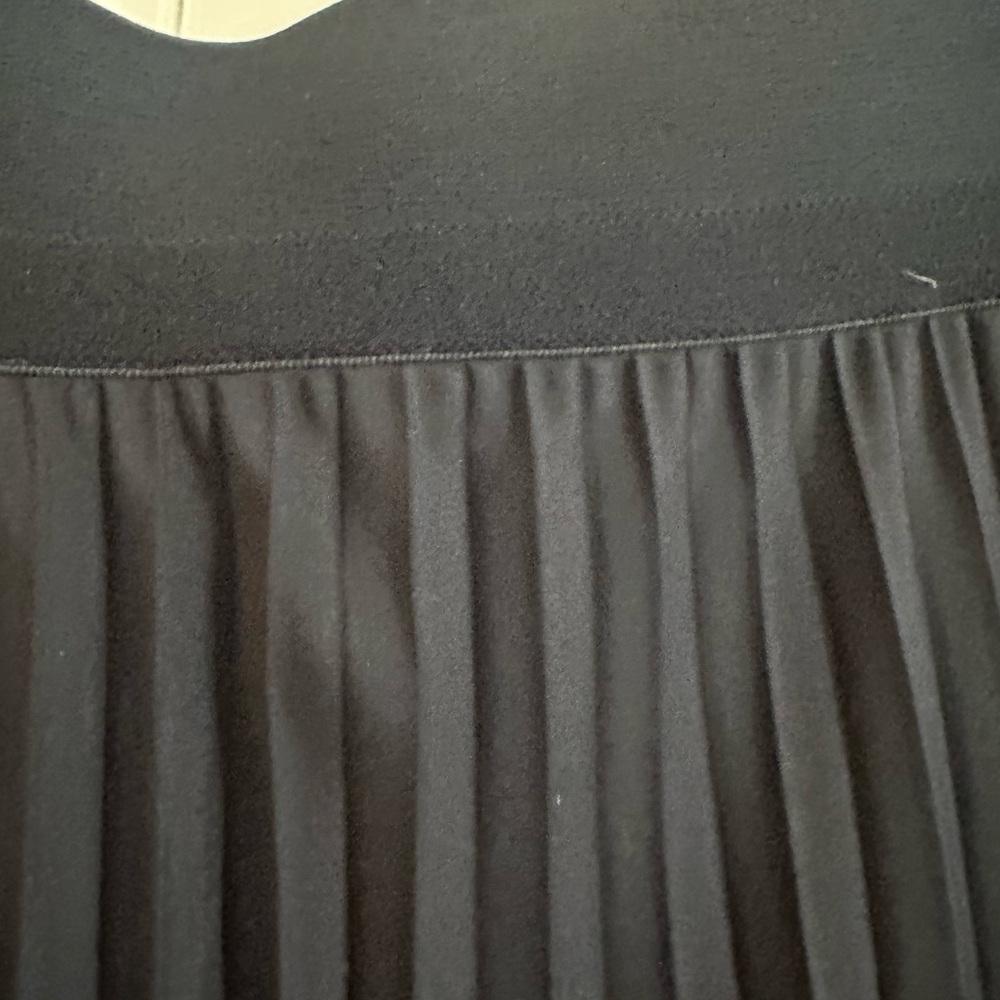 Tibi Nylon Pleating Sunray Pull On Skirt. Size M. - Picture 5 of 6